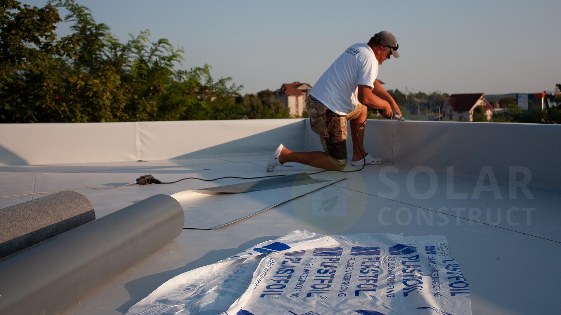 Roof of the office building at the Ialoveni city