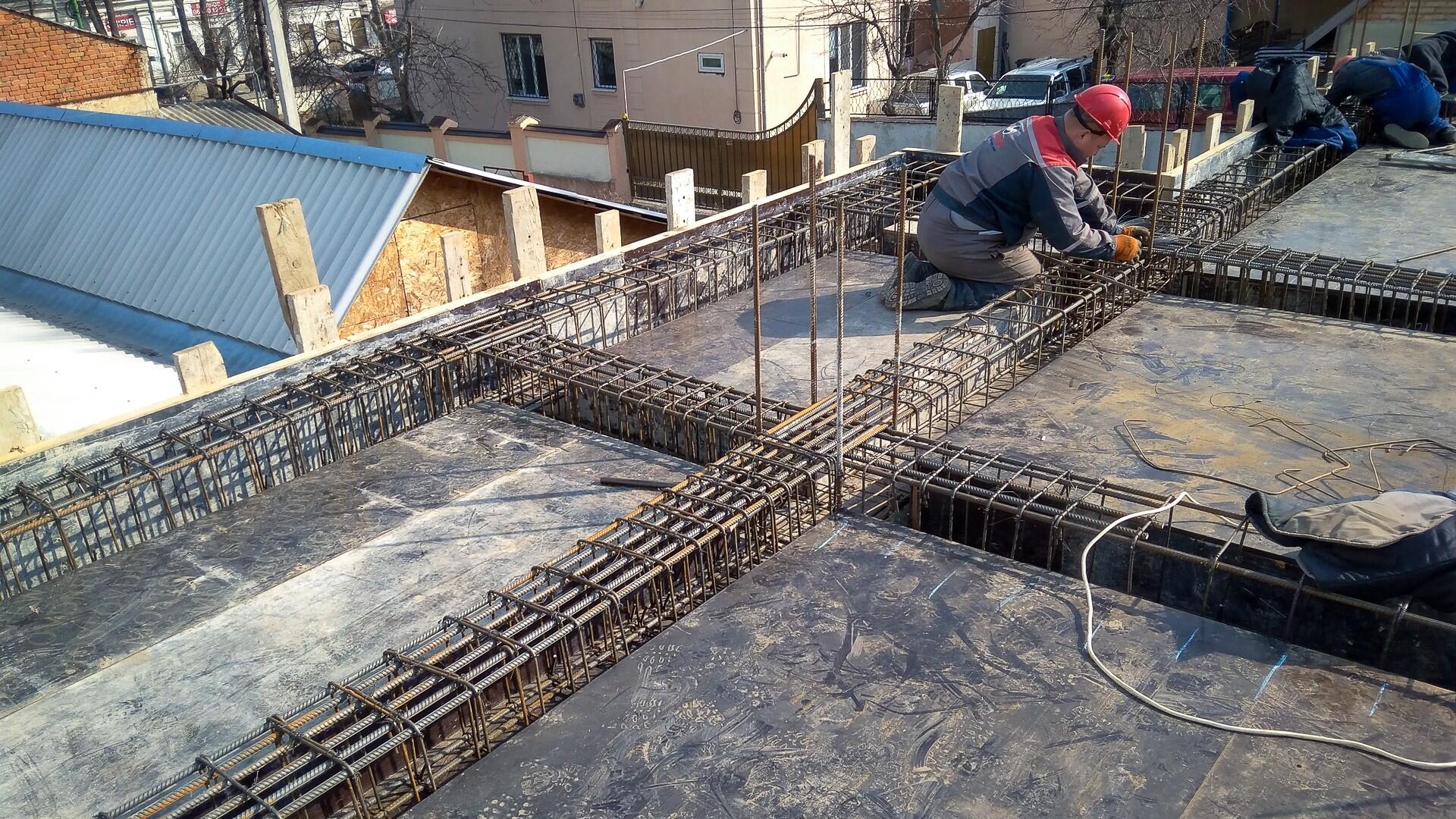 Construction of the office building in the center of Chișinău city